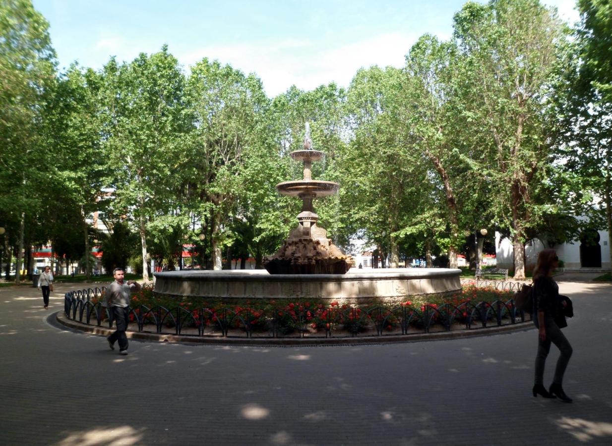 Estudio Jardines De Colon Cordoue Extérieur photo